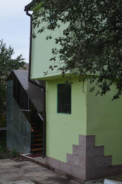 Cottages On Gdantsevskaya Street Kryvyj Rih Esterno foto